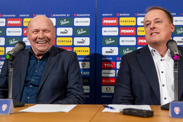 New head coach of the Czech national football team Miroslav Koubek (left) and president of the Football Association of the Czech Republic (FACR) David Trunda (right) give a press conference, PK, Pressekonferenz of the FACR, in Prague, Czech Republic, on December 19, 2025. (CTKxPhoto OndrejxDeml) CTKPhotoP2025121904870  CTKPhotoP2025121904870