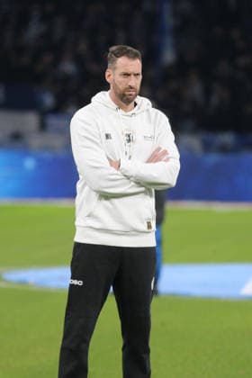 19.12.2025 Fußball Herren 2025 2026 2. Bundesliga 17. Spieltag Hertha BSC - DSC Arminia Bielefeld Olympiastadion Berlin Mitch Kniat (Arminia, Trainer) Berlin Berlin Deutschland