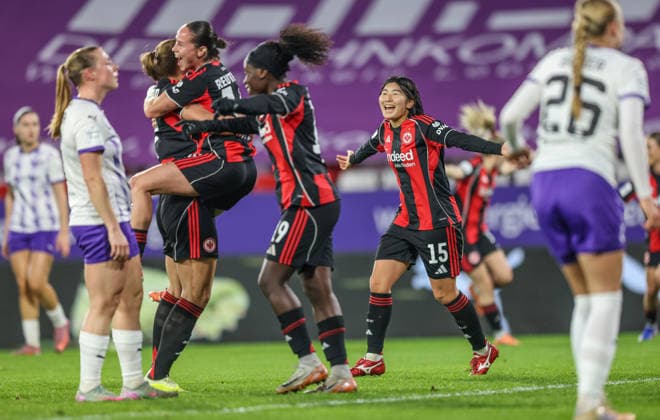 GER, Essen, SGS Essen vs Eintracht Frankfurt, Google Pixel Frauen Bundesliga, Fussball, DFB, Spielzeit 2025 2026, Stadion an der Hafenstraße , 14. Spieltag im Bild: GÃ raldine Reuteler (Eintracht Frankfurt 14) erzielt das Tor zum 0:1, Tor, Jubel und Freude, Emotionen DFB DFL REGULATIONS PROHIBIT ANY USE OF PHOTOGRAPHS AS IMAGE SEQUENCES AND OR QUASI-VIDEO, 19.12.2025 Copyright: HMBxMedia HendrikxHamelau