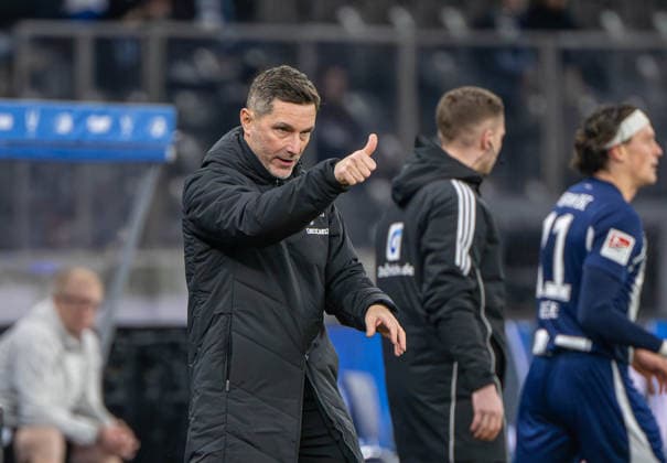 Fussball, Herren, Saison 2025 2026, 2. Bundesliga (17. Spieltag), Hertha BSC - Arminia Bielefeld, Trainer Stefan Leitl (Hertha BSC), 19.12. 2025,