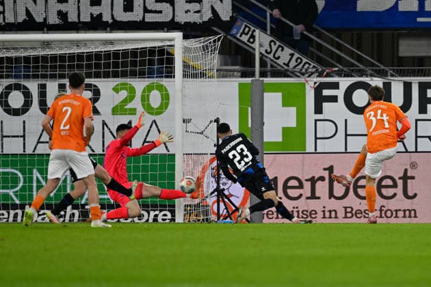 Paderborn, Home Deluxe Arena, 19.12.25, GER, Herren, 2.Bundesliga, Saison 2025-2026, SC Paderborn 07 - SV Darmstadt 98 Bild: Killian CORREDOR (Darmstadt) macht das Tor zum 0:2 DFL regulations prohibit any use of photographs as image sequences and or quasi-video. NRW Deutschland