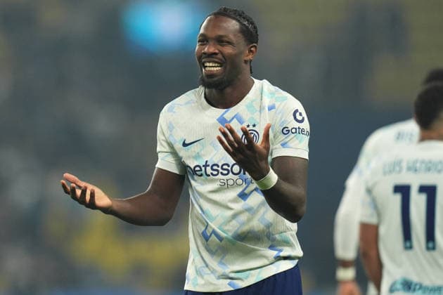 during the EA Sports FC italian Supercup 2025 semifinal match between Bologna and Inter at Al-Awwal Park Stadium in Riyadh, Saudi Arabia - Soccer - Friday December 19, 2025  Copyright: xMassimoxPaolone LaPressex