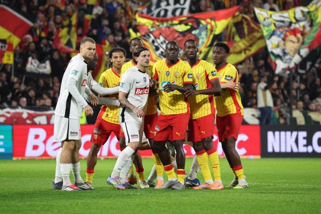 FOOTBALL : RC Lens vs Feignies-Aulnoye - Coupe de France 32e de finale - 19 12 2025 Action de Lens lors du match RC Lens vs Feignies-Aulnoye, Coupe de France 32e de finale, stade Bollaert-Delelis, le 19 dÃ cembre 2025 - photo Laurent Sanson PsnewZ  Copyright: xLaurentxSANSONx xPsnewZx