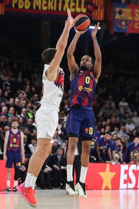 December 19, 2025, Barcelona, Barcelona, Spain: Kevin Punter of FC Barcelona, Barca in action during the EuroLeague Regular Season Round 17 match played between FC Barcelona and Baskonia at Palau Blaugrana on December 19, 2025 in Barcelona, Spain. Barcelona Spain - ZUMAa181 20251219_zaa_a181_095 Copyright: xJavierxBorregox