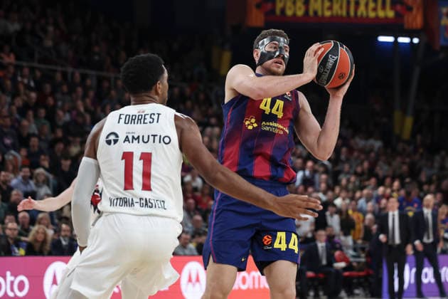 December 19, 2025, Barcelona, Barcelona, Spain: Joel Parra of FC Barcelona, Barca in action during the EuroLeague Regular Season Round 17 match played between FC Barcelona and Baskonia at Palau Blaugrana on December 19, 2025 in Barcelona, Spain. Barcelona Spain - ZUMAa181 20251219_zaa_a181_109 Copyright: xJavierxBorregox