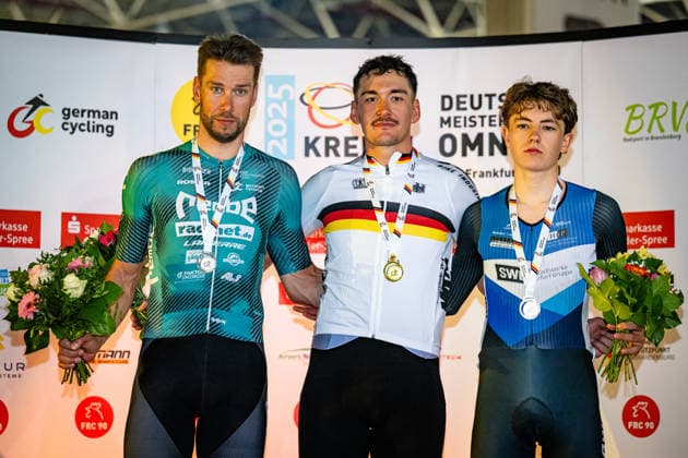 KLUGE Roger, AUGENSTEIN Moritz , MAUSS Moritz: DM Omnium 2025 - Frankfurt Oder KLUGE Roger ( GER ) REMBE rad-net Second Place - AUGENSTEIN Moritz ( GER ) RSV Irschenberg Winner - First Place - MAUSS Moritz ( GER ) RSC Turbine Erfurt Third Place Award Ceremony - Medal Ceremony - Podium - Querformat - quer - horizontal - Landscape - Event Veranstaltung: DM Omnium 2025 - Deutsche Meisterschaft - Category Kategorie: Cycling - Track cycling, Rad, Radsport, Bahnrad, Bahn National Championship Omnium - Elite Men - Location Ort: Europe Germany - Brandenburg - Märkisch Oderland - Frankfurt Oder - Oderlandhalle - Discipline: Omnium Points Race 4. Race - Distance: 25 km - Date Datum: 19.12.2025 Friday Day 1 - *** KLUGE Roger, AUGENSTEIN Moritz , MAUSS Moritz DM Omnium 2025 Frankfurt Oder KLUGE Roger GER REMBE rad net Second Place AUGENSTEIN Moritz GER RSV Irschenberg Winner First Place MAUSS Moritz GER RSC Turbine Erfurt Third Place Award Ceremony Medal Ceremony Podium Landscape horizontal Landscape Event Event DM Omnium 2025 German Championship Category Category Cycling Track Cycling National Championship Omnium Elite Men Location Place Europe Germany Brandenburg Märkisch Oderland Frankfurt Oder Oderlandhalle Discipline Omnium Points Race 4 Race Distance 25 km Date Date 19 12 2025 Friday Day 1