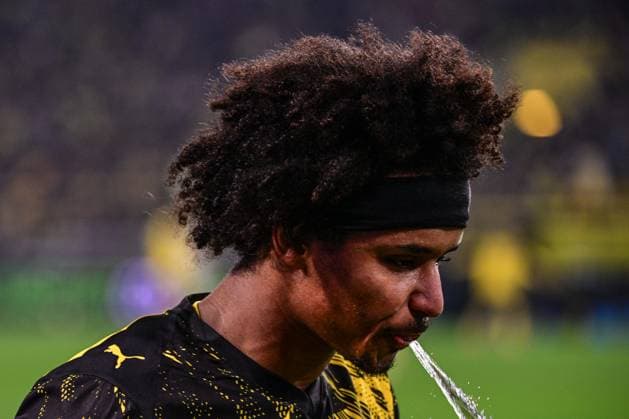 Karim Adeyemi 27 (Borussia Dortmund), Borussia Dortmund vs. Borussia Moenchengladbach, Fussball, 1. Bundesliga, 15. Spieltag, 19.12.2025 DFB regulations prohibit any use of photographs as image sequences and or quasi-video Dortmund Nordrhein-Westfalen Deutschland *** Karim Adeyemi 27 Borussia Dortmund , Borussia Dortmund vs Borussia Moenchengladbach, Football, 1 Bundesliga, 15 Matchday, 19 12 2025 DFB regulations prohibit any use of photographs as image sequences and or quasi video Dortmund Nordrhein Westfalen Germany Copyright: xkolbert-press MarcxNiemeyerx