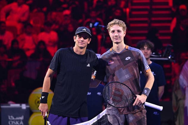 Next Gen ATP, Tennis Herren Finals Presented by PIF - Jeddah Rafael Jodar from Spain with Martin Landaluce from Spain during his third round match at the 2025 ATP NextGen Finals in Jeddah, SAOUDI, on December 19, 2025. Photo by Corinne Dubreuil ABACAPRESS.COM Jeddah Saudi Arabia  Copyright: xDubreuilxCorinne ABACAx