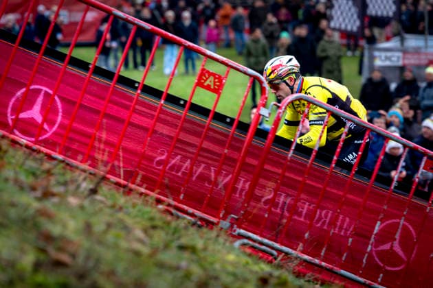 Wout van Aert - TEAM VISMA LEASE A BIKE during the UCI Cyclo-cross World Cup 2025 in ANTWERPEN, Belgium on 20 december 2025, (photo by Marcel van Dorst EYE4images DeFodi Images) -