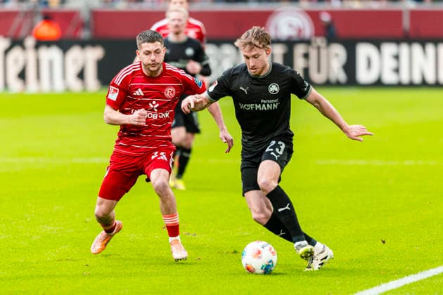 2. Fußball Bundesliga: Fortuna Düsseldorf - SpVgg Greuther Fürth, 20.12.2025 DUESSELDORF, GERMANY - DECEMBER 20: während des Bundesligaspiels 2. Fußball Bundesliga: Fortuna Düsseldorf - SpVgg Greuther Fürth in der MERKUR SPIEL-ARENA am 17. Spieltag der 2. Bundesliga. December 20, 2025 in Duesseldorf, Germany.