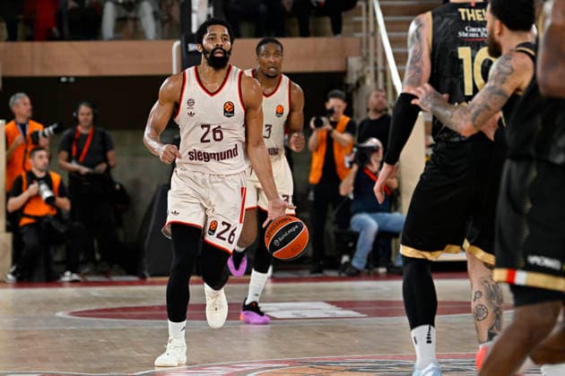 BASKET-BALL : AS Monaco VS FC Bayern Basketball - Turkish Airlines EuroLeague - 19 12 2025 Spencer Dinwiddie (FC Bayern) - Turkish Airlines EuroLeague match between AS Monaco and FC Bayern Basketball on December 19, 2025 at the Louis II Stadium in Monaco. MonacoMonaco  Copyright: xWilliamxCannarellax