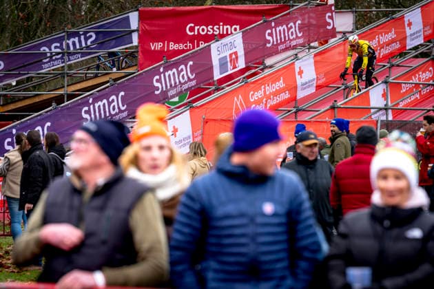 Wout van Aert - TEAM VISMA LEASE A BIKE during the UCI Cyclo-cross World Cup 2025 in ANTWERPEN, Belgium on 20 december 2025, (photo by Marcel van Dorst EYE4images DeFodi Images) -