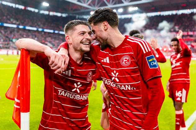 2. Fußball Bundesliga: Fortuna Düsseldorf - SpVgg Greuther Fürth, 20.12.2025 DUESSELDORF, GERMANY - DECEMBER 20: Florent Muslija (Fortuna Düsseldorf, 24) und Anouar El Azzouzi (Fortuna Düsseldorf, 8) während des Bundesligaspiels 2. Fußball Bundesliga: Fortuna Düsseldorf - SpVgg Greuther Fürth in der MERKUR SPIEL-ARENA am 17. Spieltag der 2. Bundesliga. December 20, 2025 in Duesseldorf, Germany.