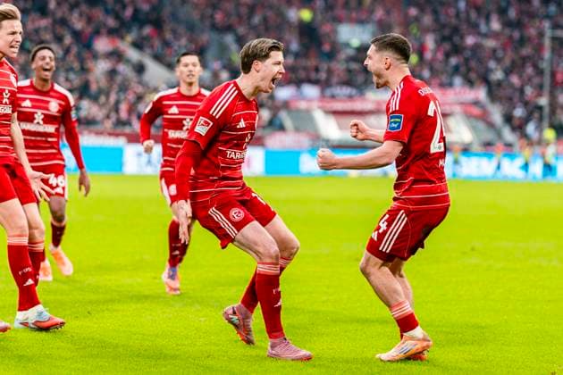 2. Fußball Bundesliga: Fortuna Düsseldorf - SpVgg Greuther Fürth, 20.12.2025 DUESSELDORF, GERMANY - DECEMBER 20: Jubel 2:0 Fortuna Düsseldorf während des Bundesligaspiels 2. Fußball Bundesliga: Fortuna Düsseldorf - SpVgg Greuther Fürth in der MERKUR SPIEL-ARENA am 17. Spieltag der 2. Bundesliga. December 20, 2025 in Duesseldorf, Germany.