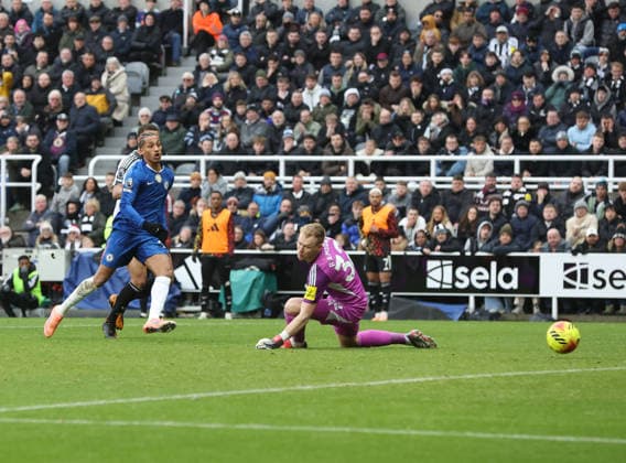 Newcastle Upon Tyne, England, 20th December 2025. Joao Pedro of Chelsea shoots to score his teams second goal during the Newcastle United vs Chelsea Premier League match at St. James Park, Newcastle Upon Tyne. Picture credit should read: Nigel Roddis Sportimage EDITORIAL USE ONLY. No use with unauthorised audio, video, data, fixture lists, club league logos or live services. Online in-match use limited to 120 images, no video emulation. No use in betting, games or single club league player publications. SPI_040_NR_NEWC_CHEL SPI-4384-0040
