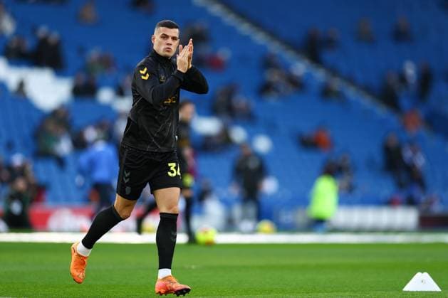 Granit Xhaka of Sunderland warming up Brighton and Hove Albion v Sunderland, Premier League, Football, American Express Community Stadium, Brighton, UK - 20 Dec 2025Brighton American Express Community Stadi United Kingdom EDITORIAL USE ONLY No use with unauthorised audio, video, data, fixture lists, club league logos or live services. Online in-match use limited to 120 images, no video emulation. No use in betting, games or single club league player publications.  Copyright: xSimonxDael Shutterstockx 16148935k