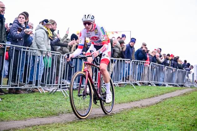 UCI Cyclocross World Cup 2025-2026 Antwerpen ANTWERPEN, BELGIUM - DECEMBER 20 : Vanthourenhout Michael of Pauwels Sauzen - Altez Industriebouw Cycling Team in action during the 5th leg of the Antwerpen UCI Cyclocross World Cup 2025-2026 a cyclocross race for Men Women on December 20, 2025 in Antwerpen, Belgium, 20 12 2025 ( Antwerpen Belgium  Copyright: xPeterxDexVoechtx