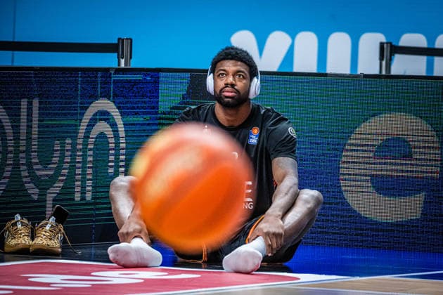 Basketball Berlin 20.12.2025 Saison 2025 2026 EasyCredit BBL 1. Bundesliga Männer, Herren Alba Berlin - ratiopharm Ulm Malik Osborne (Ulm, No.10)