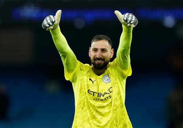 Manchester, England, 20th December 2025. Gianluigi Donnarumma of Manchester City celebrates at the final whistle during the Manchester City vs West Ham United Premier League match at the Etihad Stadium, Manchester. Picture credit should read: Andrew Yates Sportimage EDITORIAL USE ONLY. No use with unauthorised audio, video, data, fixture lists, club league logos or live services. Online in-match use limited to 120 images, no video emulation. No use in betting, games or single club league player publications. SPI_037_AY_MAN_CITY_WEST_HAM SPI-4385-0037