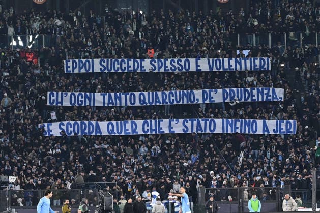 Supporters of S.S. Lazio the 16th day of the Serie A Championship between S.S. Lazio and U.S. Cremonese at the Olympic Stadium on December 20, 2025 in Rome, Italy.  Copyright: xDomenicoxCippitelli IPAxSportx xipa-agency.netx xx IPA_69350203 IPA_Agency_IPA69350203