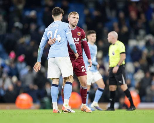 20th December 2025; Etihad Stadium, Manchester, Lancashire, England; Premier League Football, Manchester City versus West Ham United; Players shake hands after the match  RogerxEvans