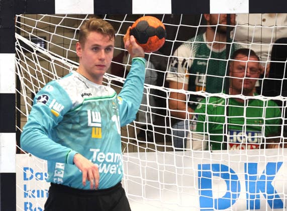 20.12.2025, Deutschland, Göppingen, Handball DAIKIN HBL, FRISCH AUF! Göppingen vs. SG Flensburg-Handewitt: Kristian Saeveras (FAG)