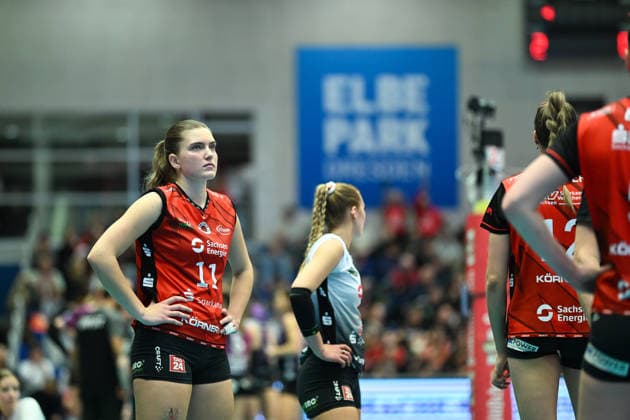 Amanda Siksna (Dresdner SC, 11) Dresdner SC vs. Schwarz-Weiß Erfurt, 1. Volleyball Bundesliga Damen, Spielzeit 2025 2026, 20.12.2025 Dresdner SC vs. Schwarz-Weiß Erfurt, 1. Volleyball Bundesliga Damen, Spielzeit 2025 2026, 20.12.2025 Dresden Copyright: xEibner-Pressefoto xHoepnerx EP_PHR