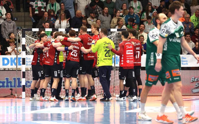 20.12.2025, Deutschland, Göppingen, Handball DAIKIN HBL, FRISCH AUF! Göppingen vs. SG Flensburg-Handewitt: Jubel Flensburg