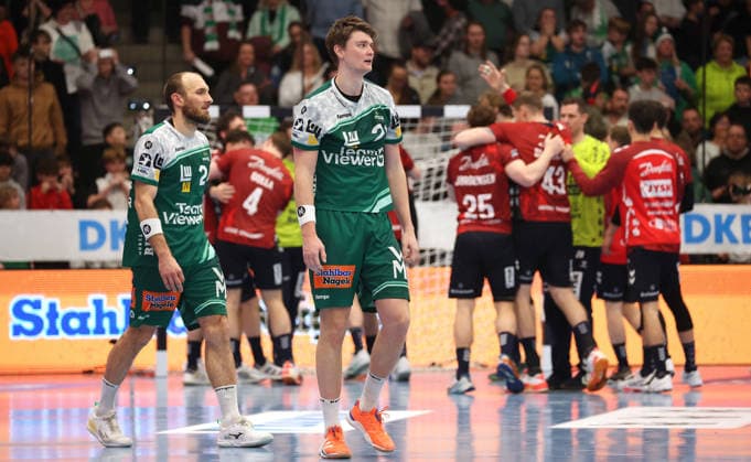 20.12.2025, Deutschland, Göppingen, Handball DAIKIN HBL, FRISCH AUF! Göppingen vs. SG Flensburg-Handewitt: Oskar Sunnefeldt (FAG) enttäuscht