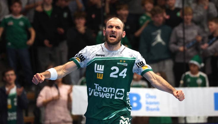 20.12.2025, Deutschland, Göppingen, Handball DAIKIN HBL, FRISCH AUF! Göppingen vs. SG Flensburg-Handewitt: Marcel Schiller (FAG) jubelt, Jubel, schreit, ballt die Faust