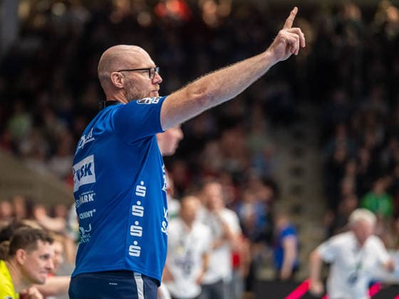 Ales Pajovic, Cheftrainer (SG Flensburg-Handewitt), Frisch Auf Goeppingen vs. SG Flensburg-Handewitt, Handball, 1. Bundesliga, Herren, Spielzeit 2025 2026, 20.12.2025, Frisch Auf Goeppingen vs. SG Flensburg-Handewitt, Handball, 1. Bundesliga, Herren, Spielzeit 2025 2026, 20.12.2025 Goeppingen Copyright: xEibner-Pressefoto MichaelxSchmidx EP_MST