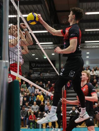Ludwigsburg , Volleyball Bundesliga , Barock Volleys MTV Ludwigsburg vs. SV Warnemünde , Tim Köpfli ( Ludwigsburg )