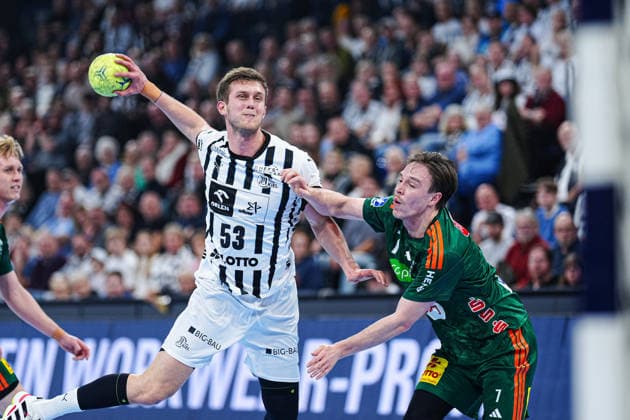 Wurf Tor Nikola Bilyk (THW Kiel, 53) GER, THW Kiel vs. TSV Hannover-Burgdorf, Handball, 1. Bundesliga, Spieltag 18, Saison 2025 2026, 20.12.2025 GER, THW Kiel vs. TSV Hannover-Burgdorf, Handball, 1. Bundesliga, Spieltag 18, Saison 2025 2026, 20.12.2025 Kiel Copyright: xEibner-Pressefoto MarcelxvonxFehrnx EP_MFN