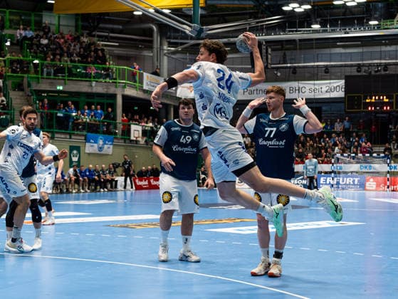 Joel Willecke (TBV Lemgo Lippe, 24) beim Torwurf Bergischer HC vs. TBV Lemgo Lippe, Handball, 1. Bundesliga, 18. Spieltag, Saison 2025 2026, 20.12.2025 Bergischer HC vs. TBV Lemgo Lippe, Handball, 1. Bundesliga, 18. Spieltag, Saison 2025 2026, 20.12.2025 Wuppertal Copyright: xEibner-Pressefoto DamianxKruczynx EP_DKI