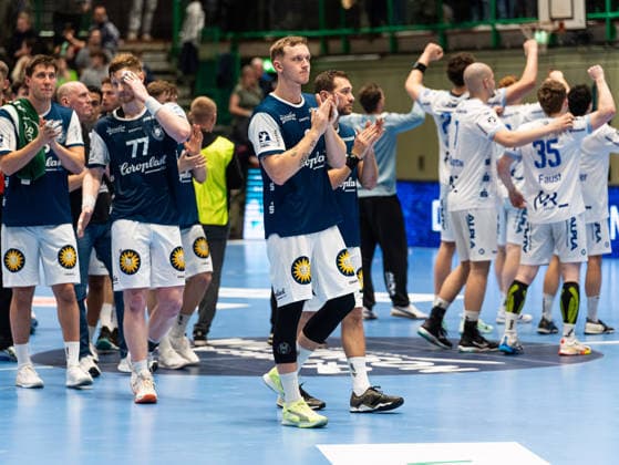 Nico Schoettle (Bergischer HC, 08) und das Team ist enttaeuscht Bergischer HC vs. TBV Lemgo Lippe, Handball, 1. Bundesliga, 18. Spieltag, Saison 2025 2026, 20.12.2025 Bergischer HC vs. TBV Lemgo Lippe, Handball, 1. Bundesliga, 18. Spieltag, Saison 2025 2026, 20.12.2025 Wuppertal Copyright: xEibner-Pressefoto DamianxKruczynx EP_DKI