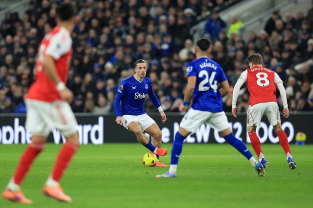 20th December 2025; Hill Dickinson Stadium, Liverpool, England; Premier League Football, Everton versus Arsenal; Jack Grealish of Everton looks for a way through the Arsenal defence  DavidxBlunsden