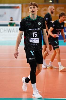 Spielszene mit Jakub Klajmon (15; TSV Haching München) und Iven Fietje Ferch (18; TSV Haching München) Spielszene mit Jakub Klajmon (15; TSV Haching München) und Iven Fietje Ferch (18; TSV Haching München)
