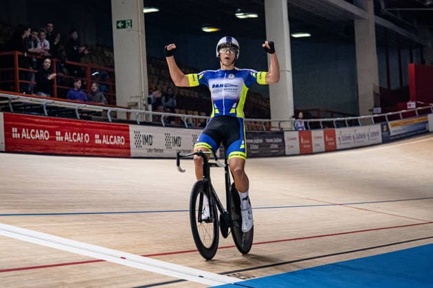 ESCH Raul: DM Omnium 2025 - Frankfurt Oder ESCH Raul ( GER ) RSC Waltershausen- Gotha Querformat - quer - horizontal - Landscape - Event Veranstaltung: DM Omnium 2025 - Deutsche Meisterschaft - Category Kategorie: Cycling - Track cycling, Rad, Radsport, Bahnrad, Bahn National Championship Omnium - Men U19 Juniors - Location Ort: Europe Germany - Brandenburg - Märkisch Oderland - Frankfurt Oder - Oderlandhalle - Discipline: Omnium Elimination Race 3. Race - Date Datum: 20.12.2025 Saturday Day 2 - *** ESCH Raul DM Omnium 2025 Frankfurt Oder ESCH Raul GER RSC Waltershausen Gotha Landscape horizontal Landscape Event Event DM Omnium 2025 German Championship Category Category Cycling Track Cycling National Championship Omnium Men U19 Juniors Location Location Europe Germany Brandenburg Märkisch Oderland Frankfurt Oder Oderlandhalle Discipline Omnium Elimination Race 3 Race Date Date 20 12 2025 Saturday Day 2