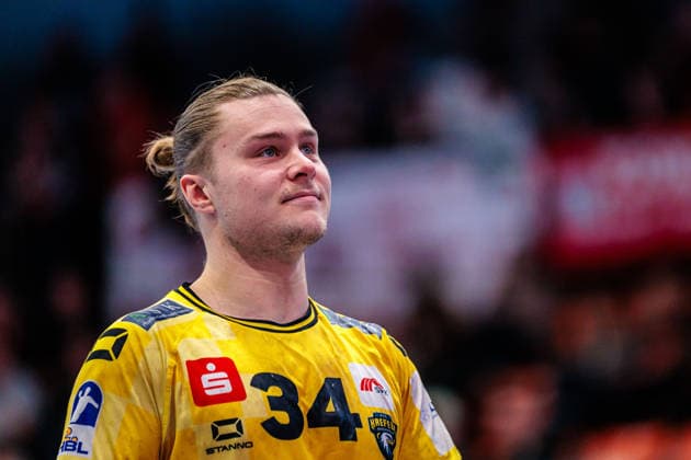 Joern Persson (HSG Krefeld Niederrhein, 34) GER, TuS N-Luebbecke vs. HSG Krefeld Niederrhein, Handball, 2. Bundesliga, 16. Spieltag, Spielzeit 2025 2026, 20.12.2025 GER, TuS N-Luebbecke vs. HSG Krefeld Niederrhein, Handball, 2. Bundesliga, 16. Spieltag, Spielzeit 2025 2026, 20.12.2025 Luebbecke Copyright: xEibner-Pressefoto JanxRollingerx EP_JSK