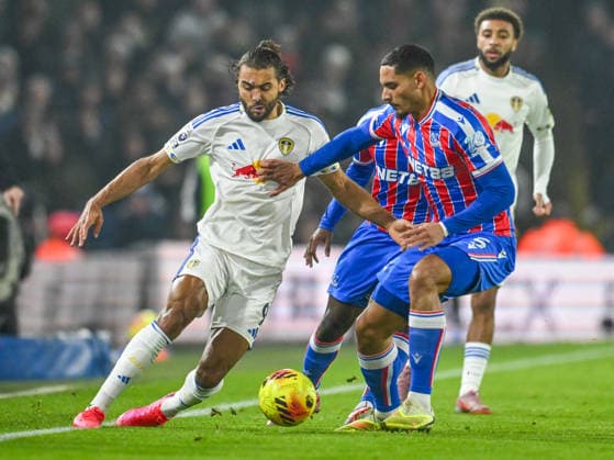 Leeds United v Crystal Palace Premier League Dominic Calvert-Lewin of Leeds United and maxence Lacroix of Crystal Palace during the Premier League match at Elland Road, Leeds 20 12 2025 UK Newspapers OUT Copyright: xKarlxVallantinex FIL-22663-0057