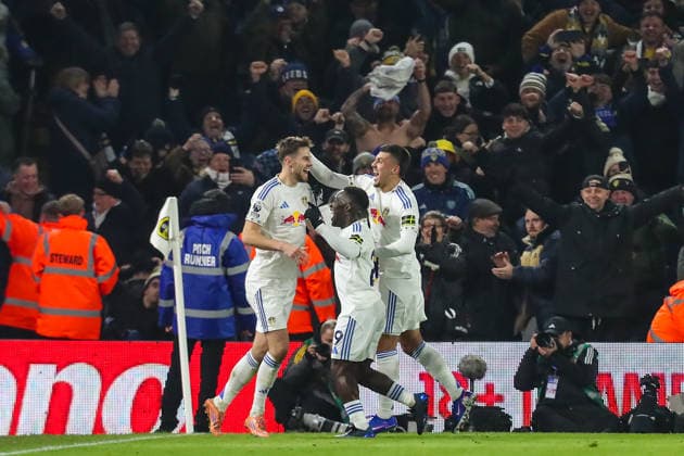 Leeds United v Crystal Palace, Premier League Anton Stach Of Leeds United scores a GOAL 4-1 and celebrates during the Leeds United v Crystal Palace Premier League match at Elland Road, Leeds, England on 20 December 2025 Credit: Lee Keuneke Every Second Media Editorial use only. All images are copyright Every Second Media Limited. No images may be reproduced without prior permission. All rights reserved. Premier League and Football League images are subject to licensing agreements with Football DataCo Limited. see https: www.football-dataco.com Copyright: xIMAGO EveryxSecondxMediax ESM-1719-0090 LeexKeunekex xEveryxSecondxMediax