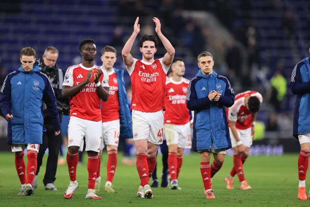 Football - Premier League - Everton v Arsenal 20th December 2025 - Premier League - Everton v Arsenal - Declan Rice of Arsenal applauds the support after the match - Photo: Simon Stacpoole Offside. Liverpool UK Copyright: xSimonxStacpoolexOffside