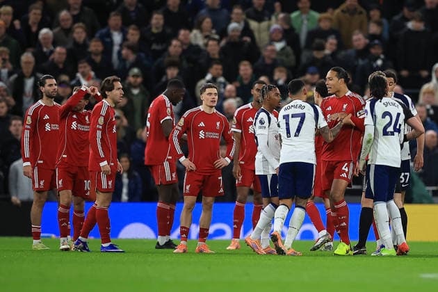 Tottenham Hotspur v Liverpool Premier League 20 12 2025. Red Card shown by Match Referee John Brooks (Not In the Picture) to Tottenham Hotspur Defender Cristian Romero (17) during the Premier League match between Tottenham Hotspur and Liverpool at Tottenham Hotspur Stadium, London, United Kingdom on 20 December 2025. Editorial use only DataCo restrictions apply See www.football-dataco.com , Copyright: xChrisxFoxwellx PSI-23445-0202