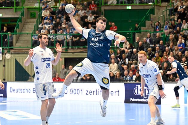 DAIKIN 1.Handball - Bundesliga - 25 26 - 18. Spieltag: Bergischer HC - TBV Lemgo Lippe am 20.12.2025 in der Uni-Halle in Wuppertal Aron Seesing ( 49 Bergischer HC)