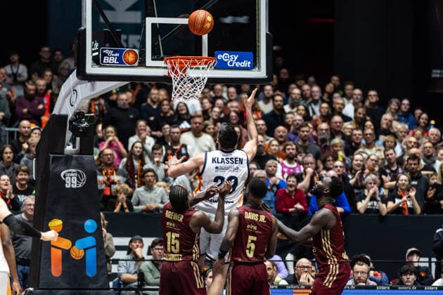 GER, easy-Credit Basketball-Bundesliga, Niners Chemnitz - Rostock Seawolves. 20.12.2025, Messe, Chemnitz, GER, easy-Credit Basketball-Bundesliga, Niners Chemnitz - Rostock Seawolves. Owen Klassen (Rostock Seawolves 29) Foto Alexander Trienitz Chemnitz Messe Sachsen Deutschland