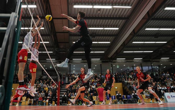 Ludwigsburg , Volleyball Bundesliga , Barock Volleys MTV Ludwigsburg vs. SV Warnemünde , Tim Köpfli ( Ludwigsburg )