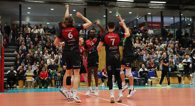 Ludwigsburg , Volleyball Bundesliga , Barock Volleys MTV Ludwigsburg vs. SV Warnemünde , Jubel Ludwigsburg
