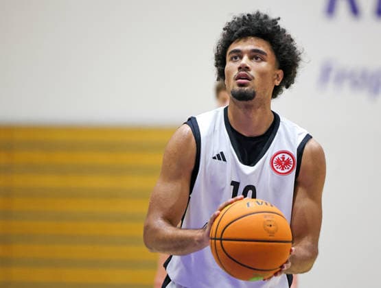 Basketball - 2. RL Nord - Eintracht Frankfurt - BC Neu-Isenburg - 20.12.25, Haskins, Julian (FFM), -