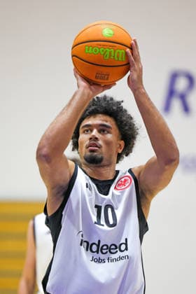 Basketball - 2. RL Nord - Eintracht Frankfurt - BC Neu-Isenburg - 20.12.25, Haskins, Julian (FFM), -