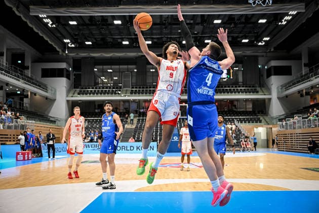 Barmer 2. Basketball Bundesliga ProA: RheinStars Köln vs HAKRO Merlins Crailsheim, 20.12.2025 Maximilian Begue (RheinStarsKöln 9), Barmer 2. Basketball Bundesliga ProA: RheinStars Köln vs HAKRO Merlins Crailsheim am 20.12.2025 im Castello Düsseldorf in Düsseldorf (Nordrhein-Westfalen) Copyright: xBEAUTIFULxSPORTS Mueller-Laschetx